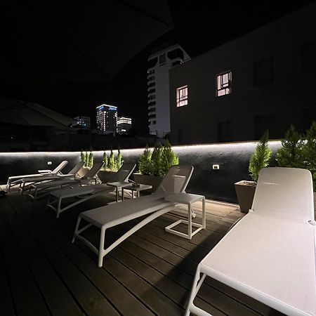Beer Garden Hotel Тель-Авів Екстер'єр фото